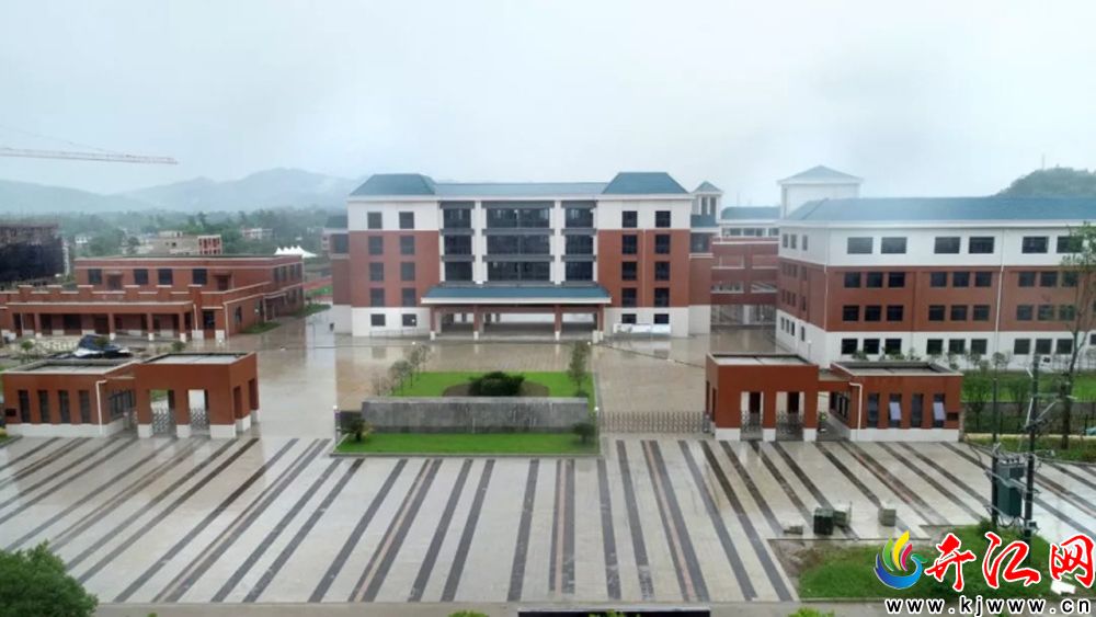 任市初级中学正信门